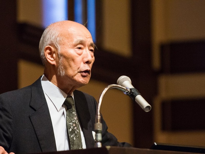 講演する後藤俊夫代表理事
